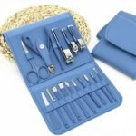 Estuche de Aseo Manicure y Pedicure - Set de 16 herramientas de acero inoxidable en funda de PU